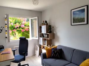 Cabinet professionnel à sous louer Vendredi et/ou Samedi à Lèves