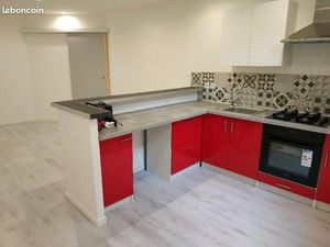 Loue Apt centre ville Appart. T2 + cave 50m2 500/mois