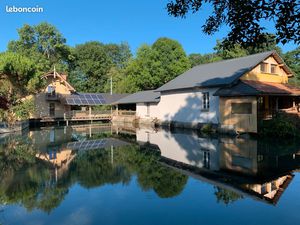 Propriété atypique avec plan d'eau  maison d'habitation Lannemezan