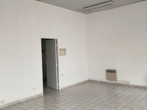 Local commercial niort