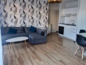 Particulier loue un grand T2 meublée