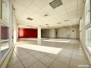 Bureaux 161 m² Nîmes