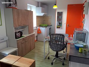 Studio Meublé 1er étage