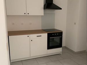 Loue T2 RDC proche gare