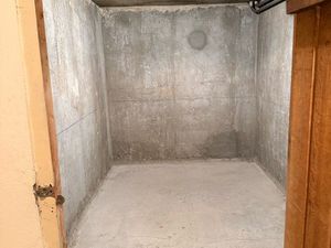 Cave à louer hyper centre Saint Germain en laye