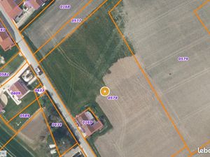 Terrain 1528 m² MONTMORT LUCY