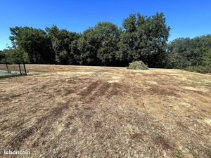 Terrain 700 m² AGEN