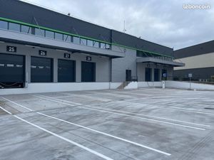 Local industriel 2 029 m²