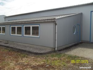 LOCAL DE STOCKAGE 36 m2 A LOUER
