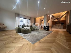 Loft/Atelier/Surface 6 pièces 165 m²