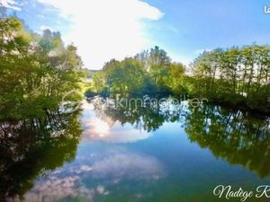 Terrain 24 437 m² Gron