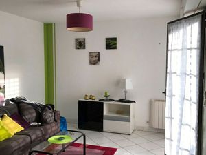 A louer studio meublé avec jardinet à Houilles