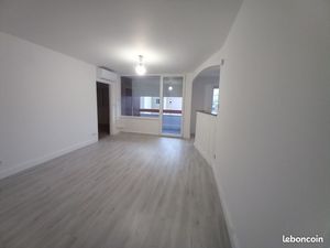 T2 46 m² Hyper centre Bourgoin chauffage par PAC (climatisation réversible)