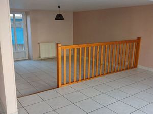 Loue maison de ville