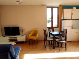 Loue F2 meublé à Aix les bains