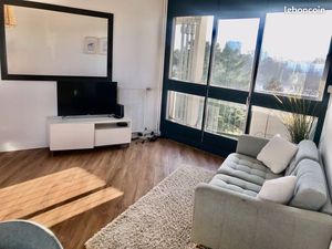 Joli T4 traversant VUE LOIRE avec garage fermé. La Proue 2  76M2