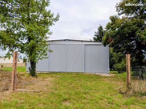 Hangar de stockage à Villerbon