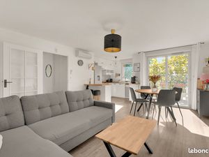 Joli T3 rénové à louer - Non meublé - Résidence arborée avec piscine