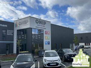 Local d'activité 424 m²