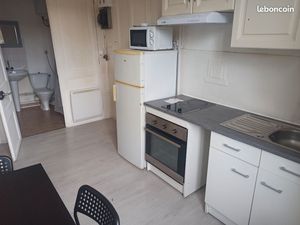 F1 meublé avec locataire