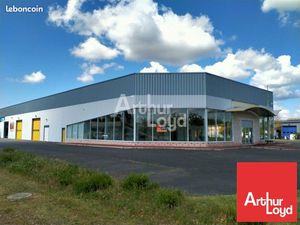 Local commercial 621 m²