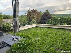 T3 jardin suspendu avec vue sur la vallée du Morain