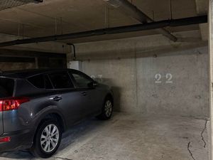 Parking intérieur ( Les Lilas )