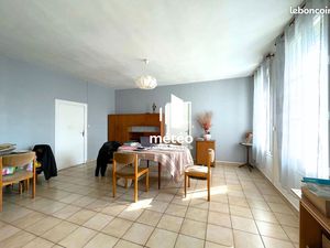 Maison 9 pièces 180 m²