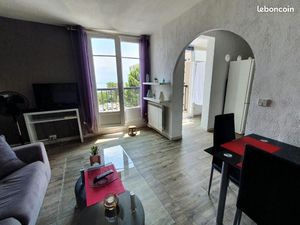 Superbe Appartement Vue Mer  59 m²  2 Chambres + Parking Gratuit + Cave 10 m²