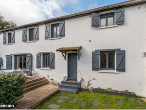 Maison Individuelle de Charme de 4 pièces de 122 m² avec jardin