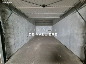 Parking/box 14 m² NANTERRE