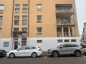 Bureaux / Cabinet / Local à partager