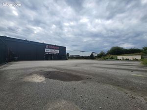 Local 400 m² Theix-Noyalo