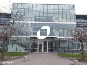 Bureau 396 m²