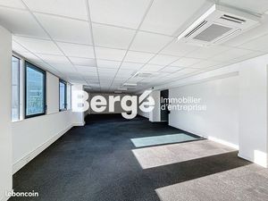 Bureaux 81 m² Nice