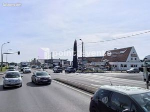 Commerce mobilier/décoration 570 m²