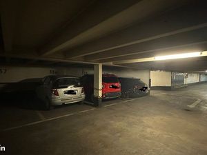 3 Places parking côte à côte