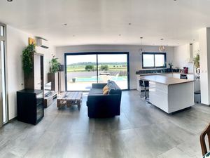 Villa Neuve 4 chambres 130m2 avec piscine