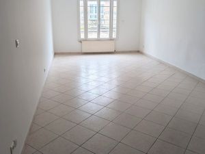 Appartement 48 M2 proche mairie