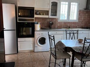 À LOUER’SIX-FOURS Beau T2 meublé bas de villa donnant sur Gde terrasse