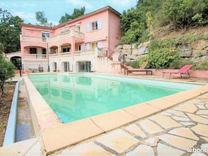 Bastide 11 pièces 300m² avec maisonnette 50m² - terrain 4300m² avec piscine  garage 50m²  