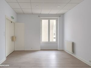 Local professionnel de standing / Adresse privilégiée. 30 m²