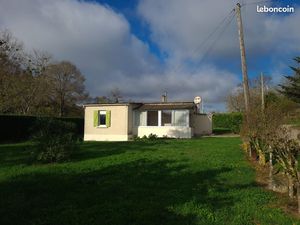 Petite maison à la campagne