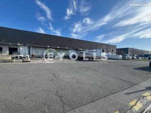 Local d'activité 3 584 m²