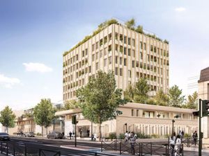 Local commercial 699 m²