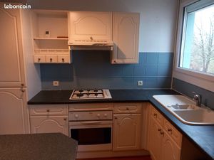 Joli T4 près du palais des arts