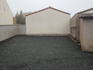 Loue places de parkings