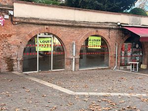 Local commercial 40 m² – PLACE PRAX-PARIS– Fort potentiel