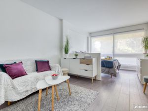 Studio rénové entièrement meublé de 36m2