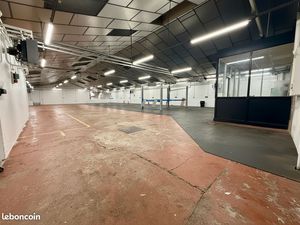 Entrepôt 836 m² SAINT ANDRE LEZ LILLE